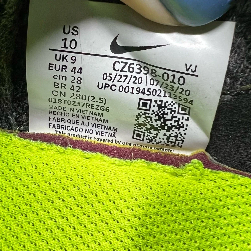 Nike Space Hippie 04 Sneakers in Black Grey Volt - Picture 10 of 11